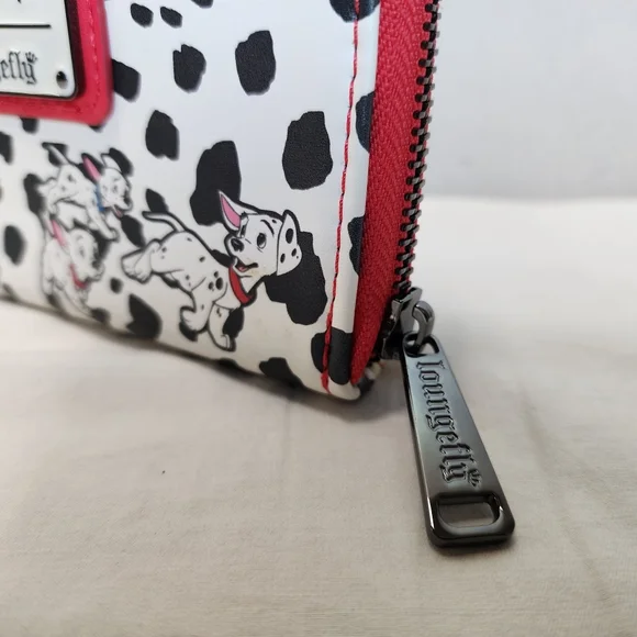 Disney Loungefly 101 Dalmations Wallet - Picture 5 of 8
